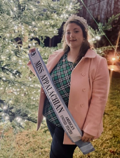 h-Miss-Yvette-A-Fay h-Miss-Yvette-A-Fay