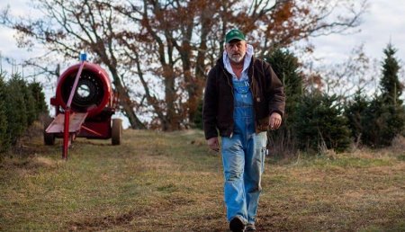 Larry Smith of Mountaintop Fraser Firs located in Newland, NC